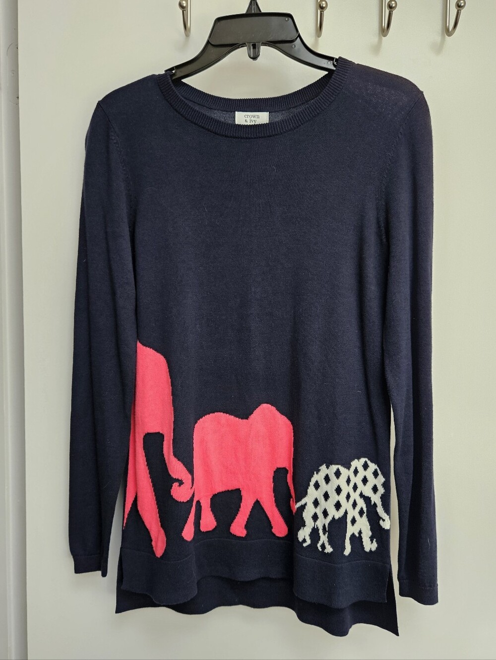 Crown & Ivy Navy Blue Elephant Graphic Crewneck Sweater XS NWT